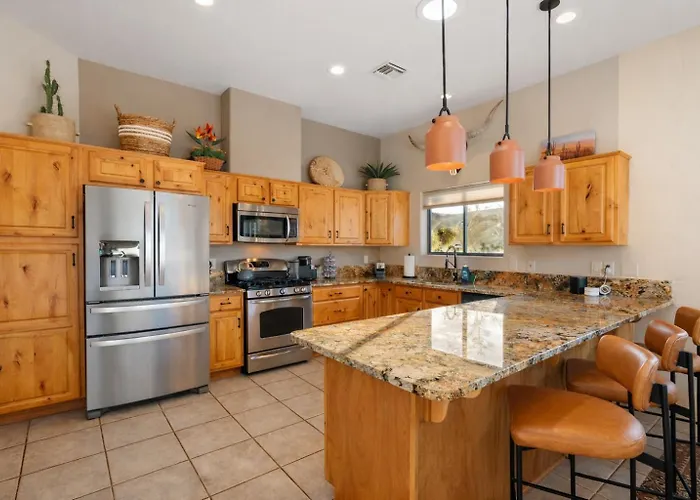 Red Rock Views - Heated Pool, Spa, Firepit, & Billiards - Luxe 6br Retreat Vakantiehuis Sedona
